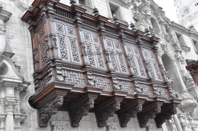 Houten balkons, koloniale stijl, historisch centrum Lima